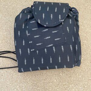 NWT Makeup Rollup Bag to House Cosmetics